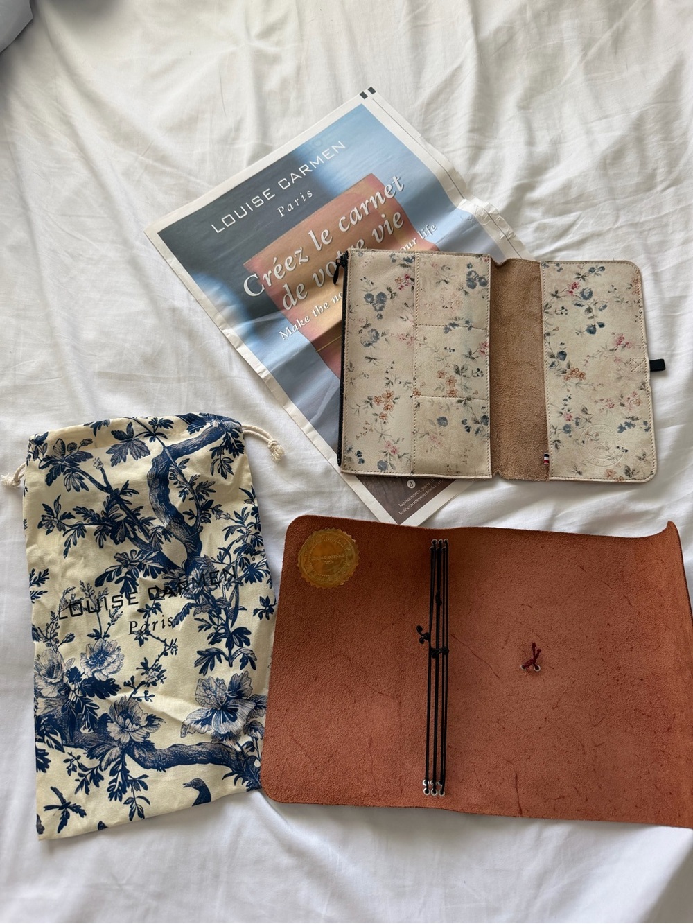 Louise Carmen Roadbook (plum) and Portfolio (liberty)